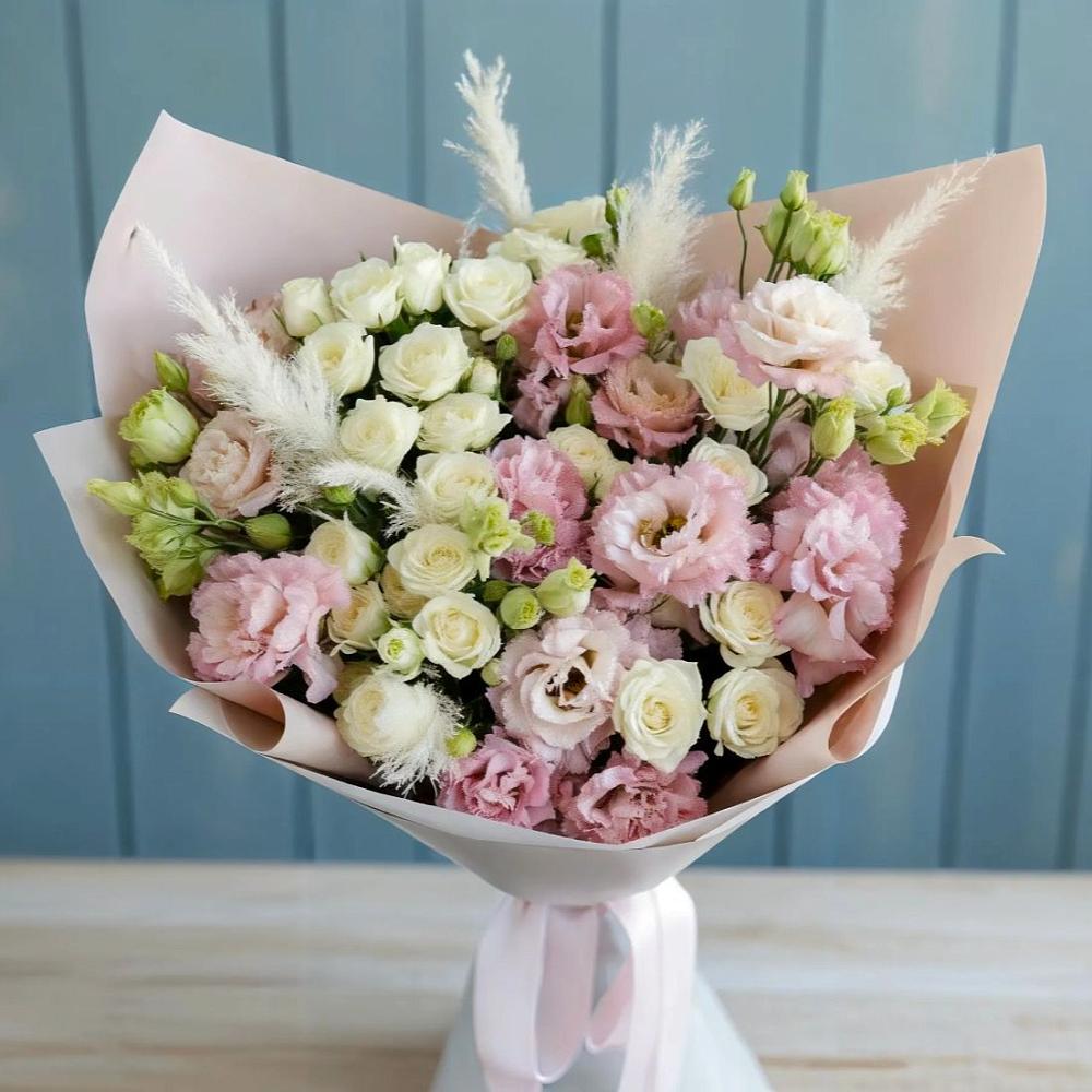 Букет цветов из: Альстромерии и Розы в Липках