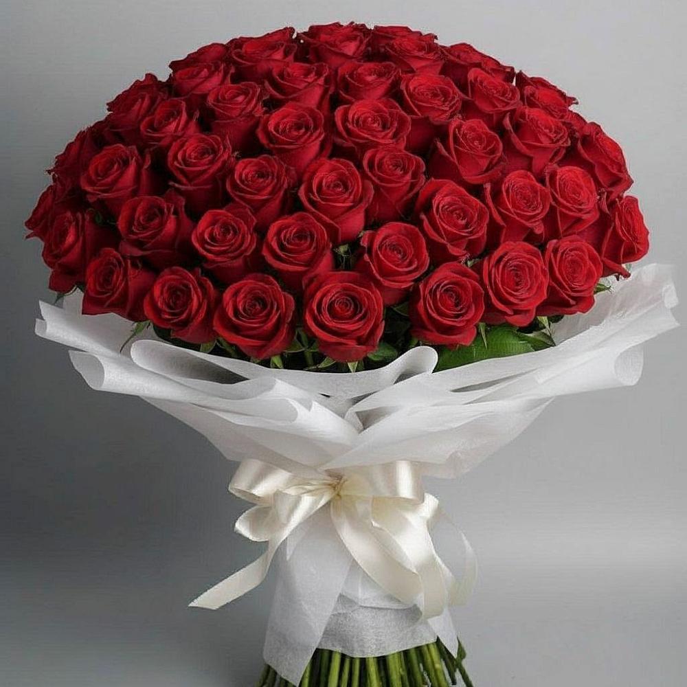Букет 101 Красная роза Блэк Мэджик в Липках