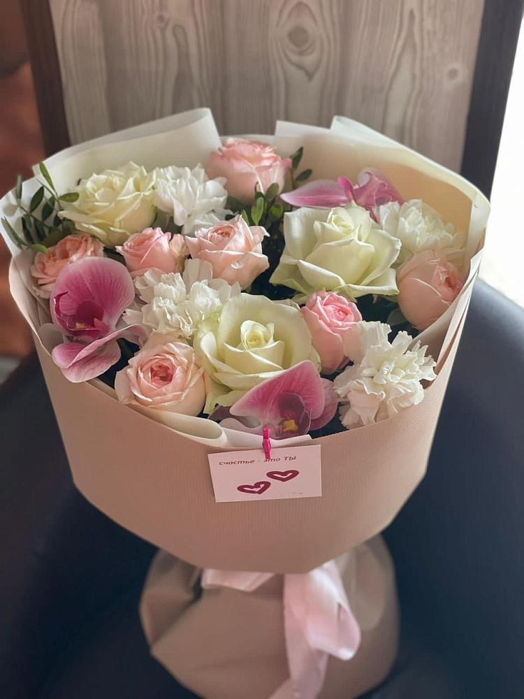 Букет цветов из: Орхидеи, Розы и Гвоздики в Липках