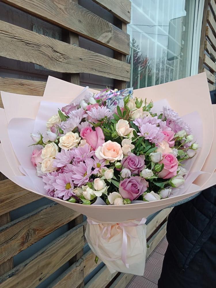 Букет цветов из: Розы и Хризантемы в Липках