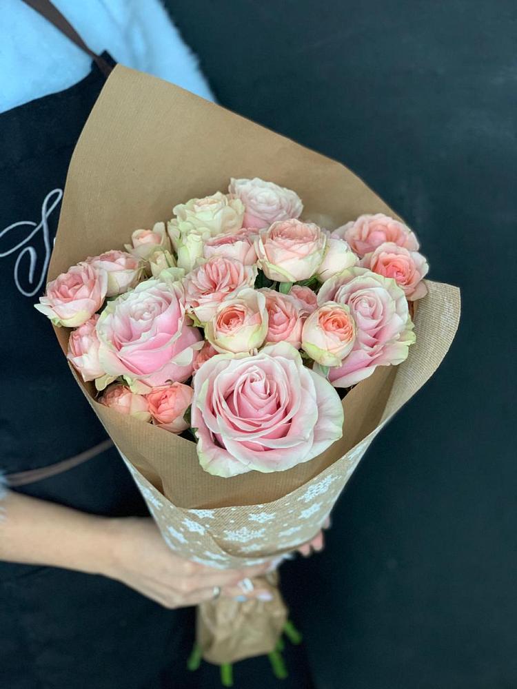 Букет цветов из: Хризантемы и Розы в Липках