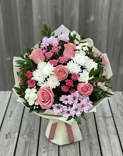 Букет цветов из:  Альстромерии, Гвоздики, Розы и Хризантемы в Липках