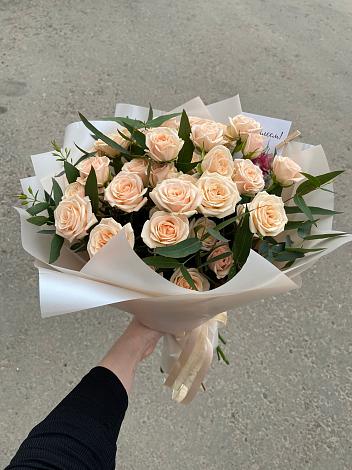 Букет Кремовые розы Латте в Липках