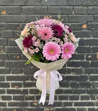 Букет цветов из:  Герберы и Хризантемы #REPLACE_PRED# Липках