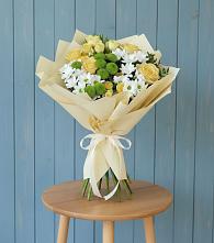 Букет цветов из:  Хризантемы и Розы в Липках