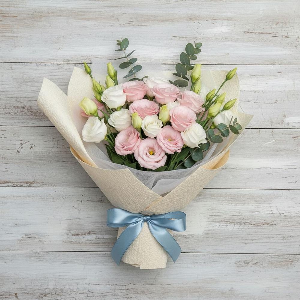 Букет цветов из: Лизиантусы в Липках